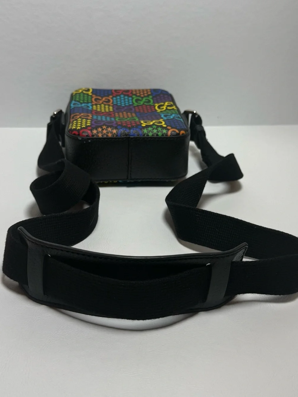 New Gucci GG Limited Edition Psychedelic Messenger Bag